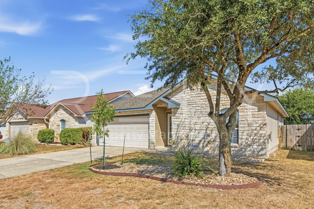 241 Moonstone Drive Jarrell, TX 76537