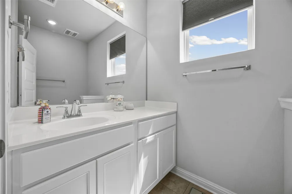 8110 Mandela Bend Austin, TX 78744