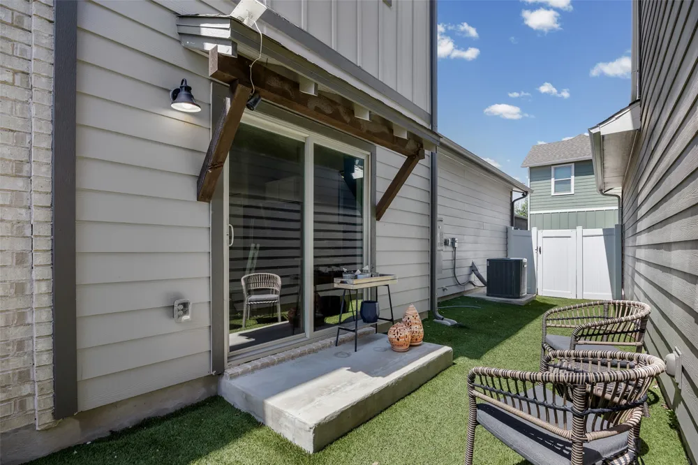 8110 Mandela Bend Austin, TX 78744