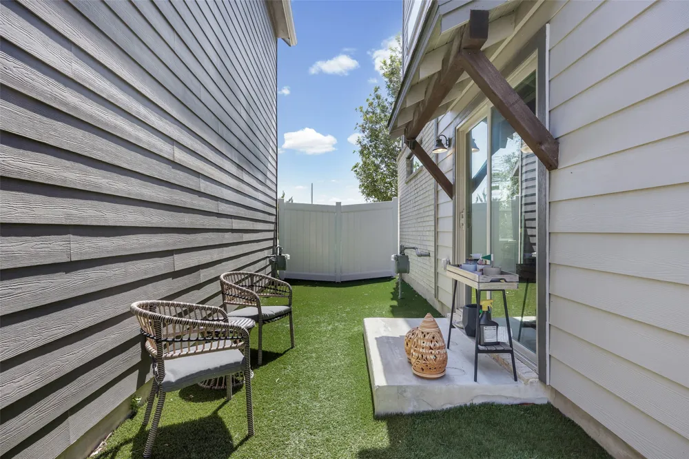 8110 Mandela Bend Austin, TX 78744