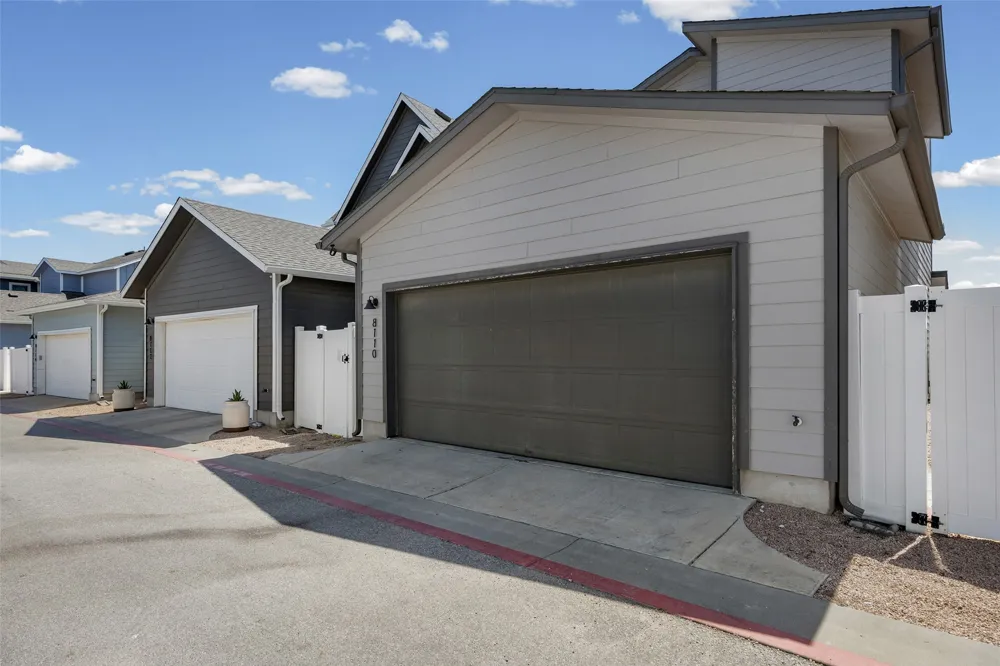 8110 Mandela Bend Austin, TX 78744