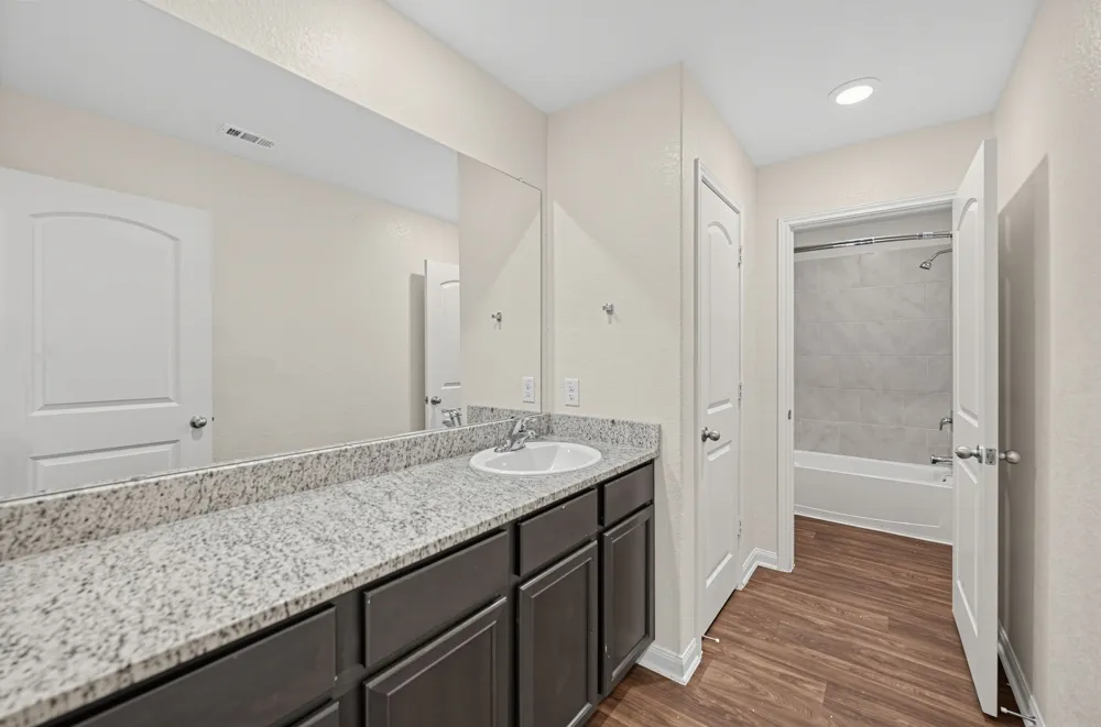 172 Allington Circle Jarrell, TX 76537