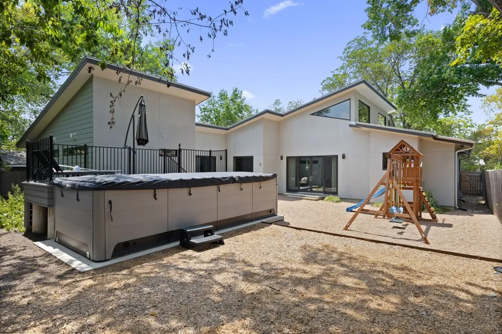 5011 Shoal Creek Boulevard Austin, TX 78756