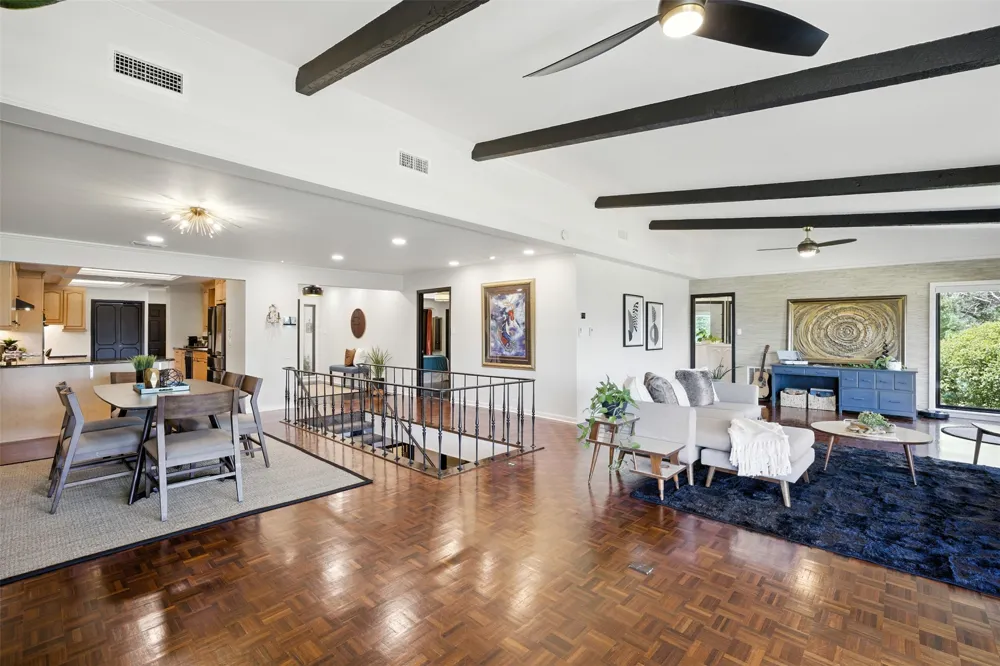 402 Seawind Street Lakeway, TX 78734