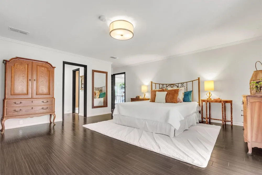 402 Seawind Street Lakeway, TX 78734