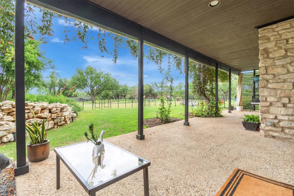 402 Seawind Street Lakeway, TX 78734