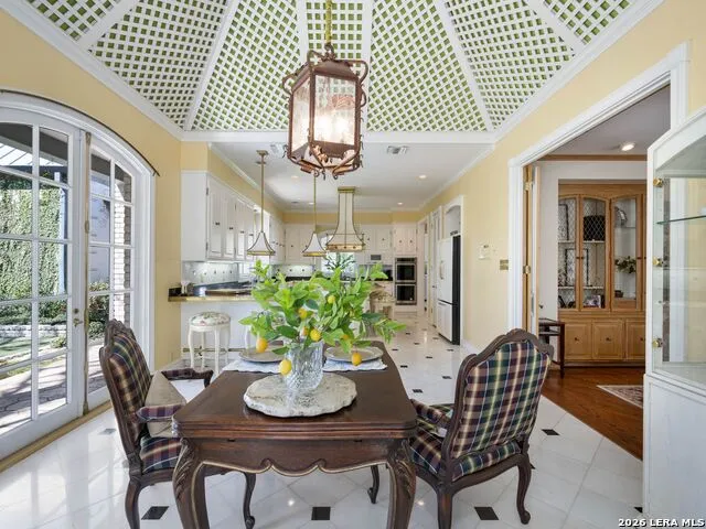 7 LAZY HOLLOW San Antonio, TX 78230