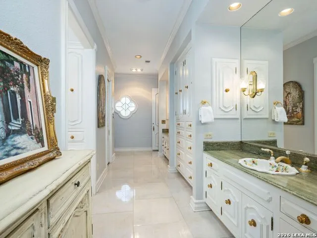 7 LAZY HOLLOW San Antonio, TX 78230