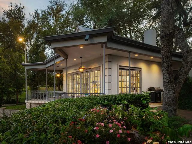 7 LAZY HOLLOW San Antonio, TX 78230