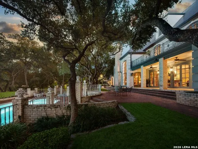 7 LAZY HOLLOW San Antonio, TX 78230