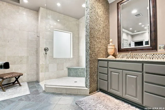 5 INWOOD TERRACE DR San Antonio, TX 78248