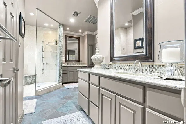 5 INWOOD TERRACE DR San Antonio, TX 78248