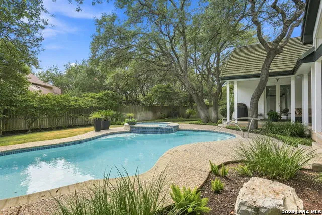 5 INWOOD TERRACE DR San Antonio, TX 78248