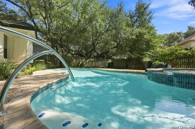 5 INWOOD TERRACE DR San Antonio, TX 78248