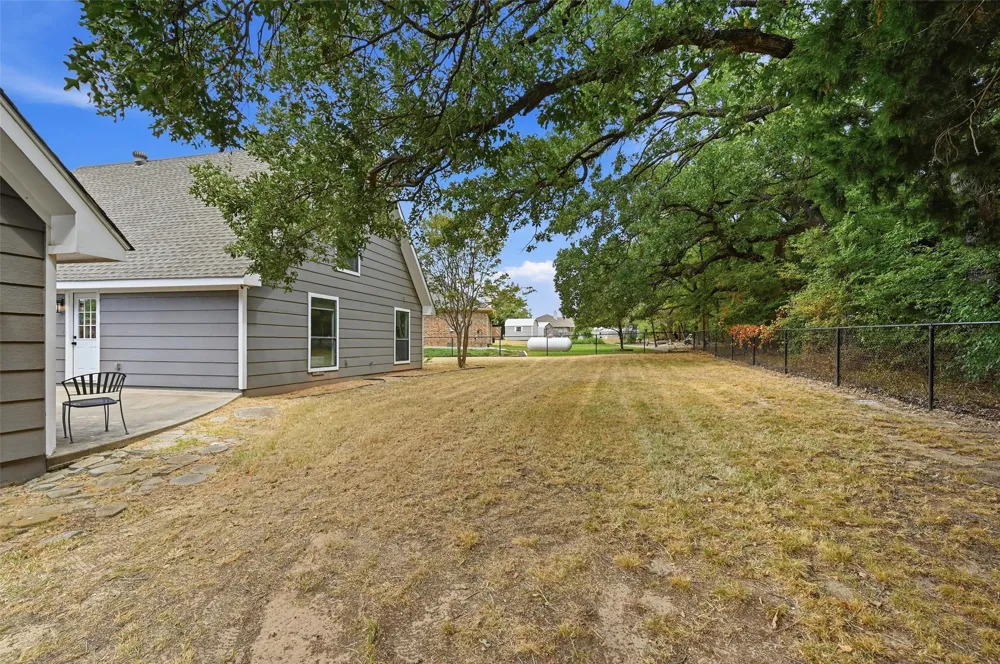103 Pontiac Drive Gainesville, TX 76240