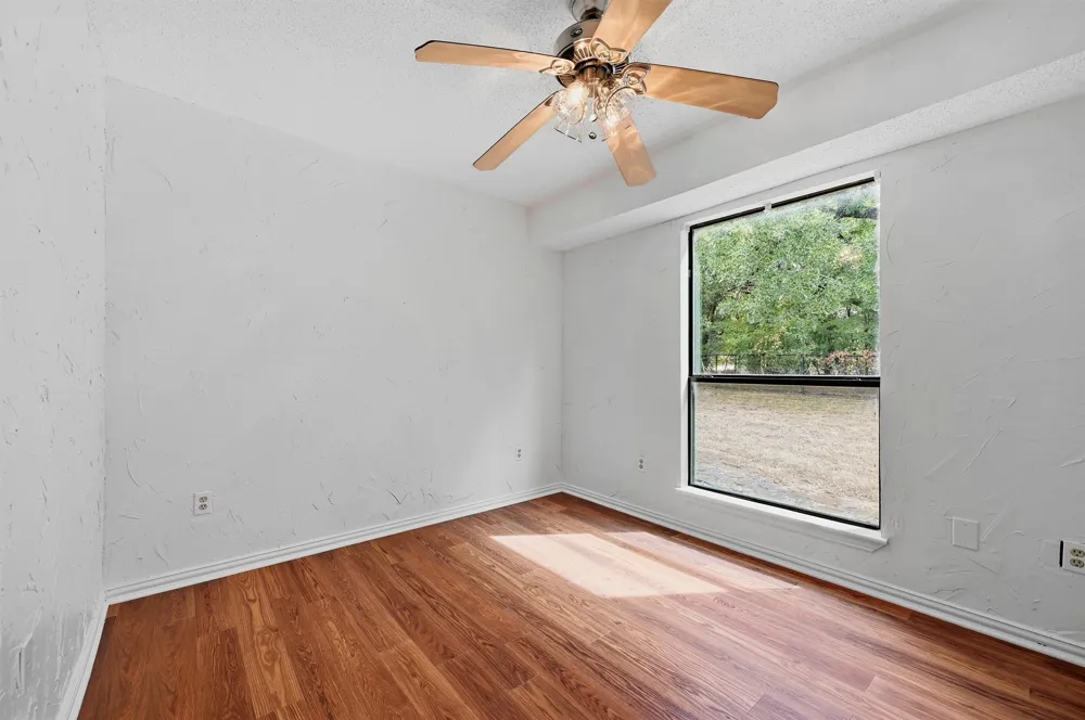 103 Pontiac Drive Gainesville, TX 76240