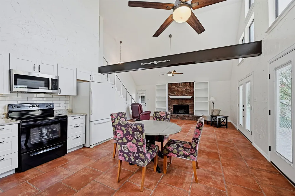 103 Pontiac Drive Gainesville, TX 76240