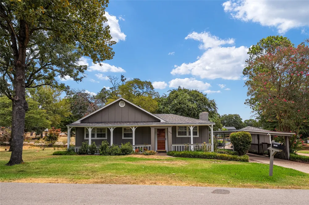 1210 Aloha Road Tool, TX 75143