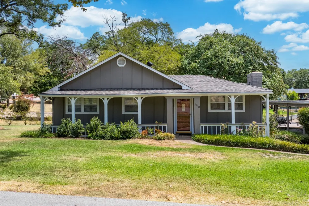 1210 Aloha Road Tool, TX 75143