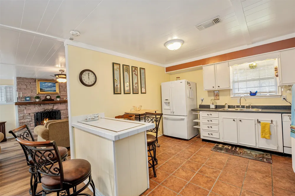1210 Aloha Road Tool, TX 75143