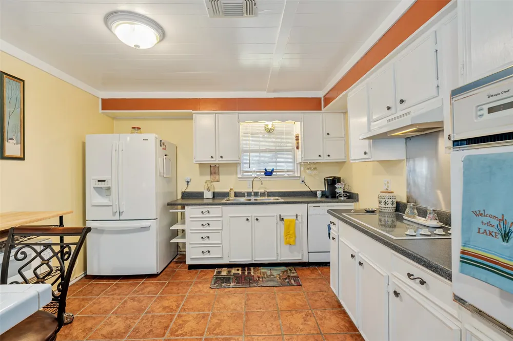 1210 Aloha Road Tool, TX 75143