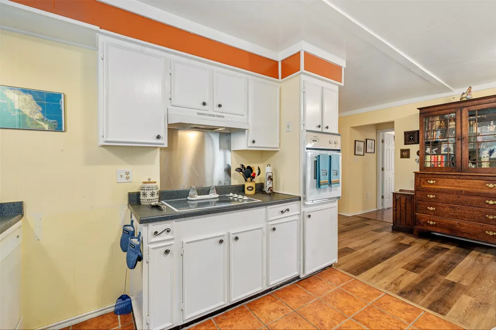 1210 Aloha Road Tool, TX 75143