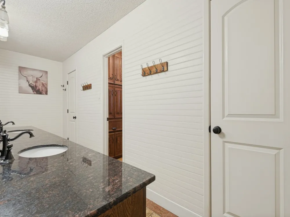618 Brent Drive Arlington, TX 76012