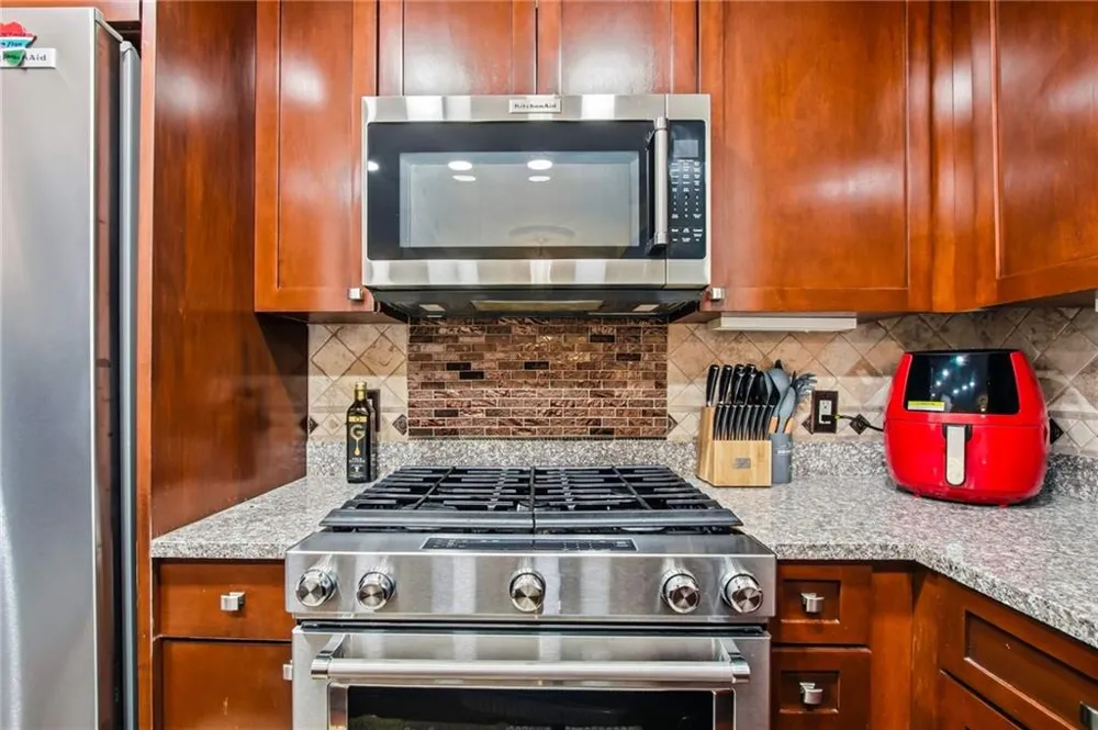 3338 Peachtree Road NE #2105 Atlanta, GA 30326