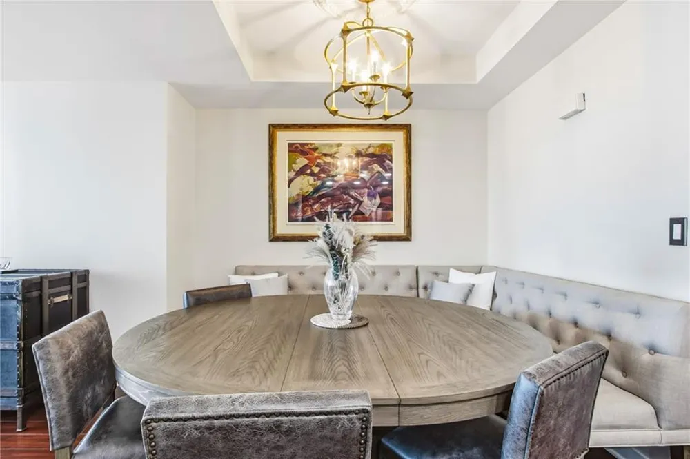 3338 Peachtree Road NE #2105 Atlanta, GA 30326