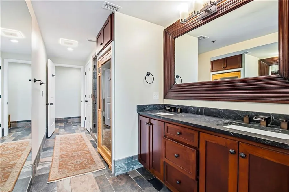 3338 Peachtree Road NE #2105 Atlanta, GA 30326