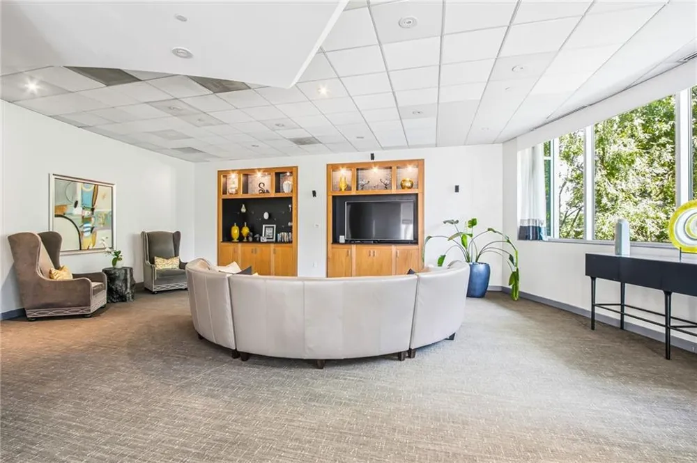 3338 Peachtree Road NE #2105 Atlanta, GA 30326