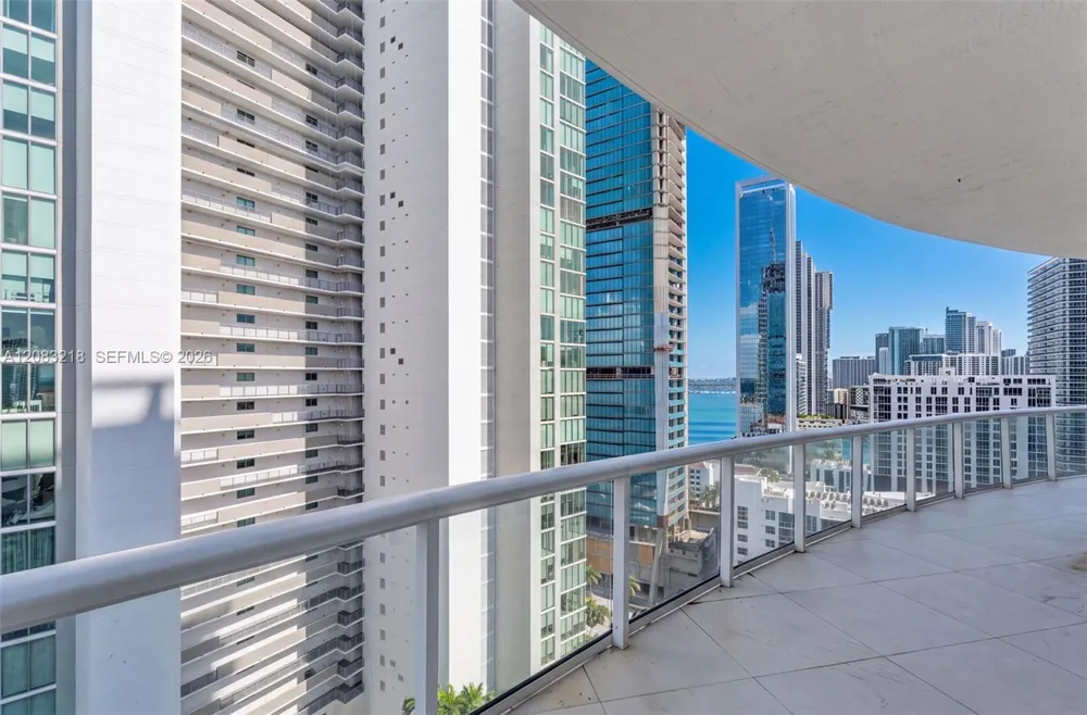 480 NE 30th St #2201 Miami, FL 33137