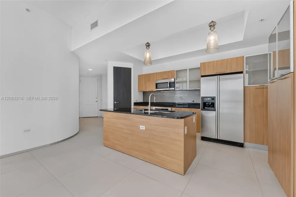 480 NE 30th St #2201 Miami, FL 33137