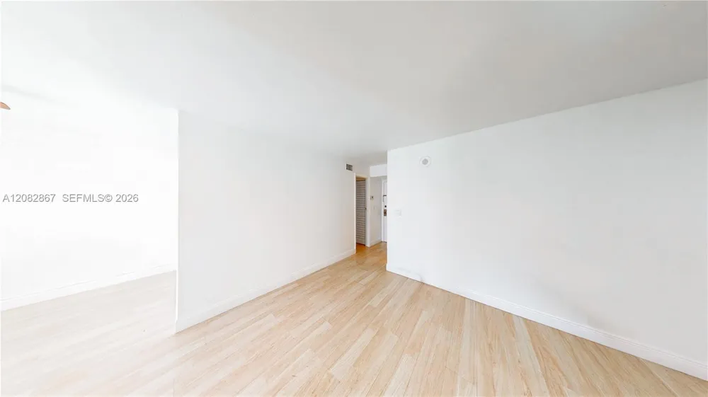 17011 Bay Rd #516 Sunny Isles Beach, FL 33160