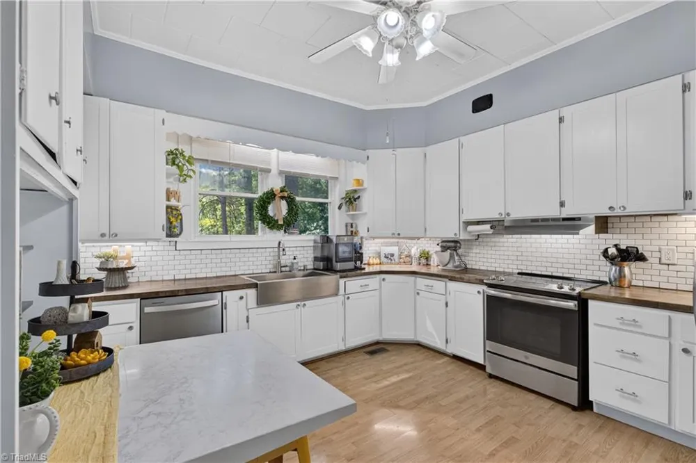 259 E Main Street Franklinville, NC 27248