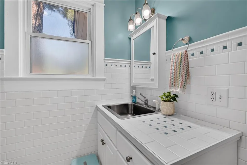 259 E Main Street Franklinville, NC 27248