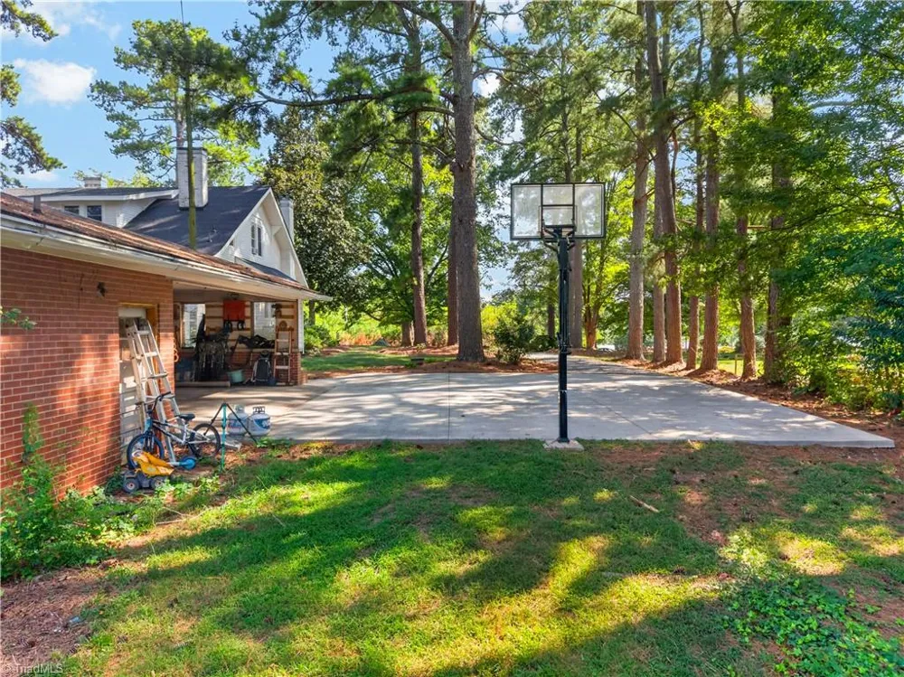 259 E Main Street Franklinville, NC 27248