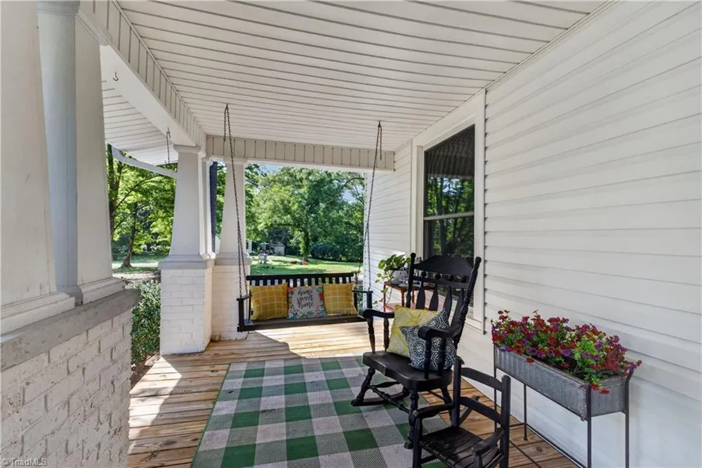259 E Main Street Franklinville, NC 27248