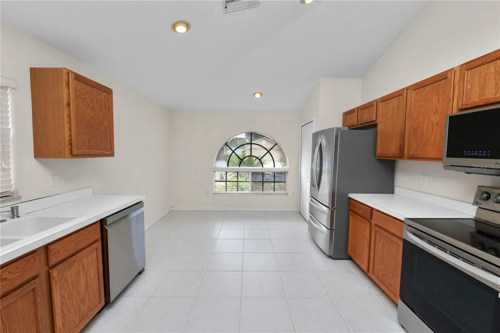 3737 ROLLINGSFORD CIRCLE Lakeland, FL 33810