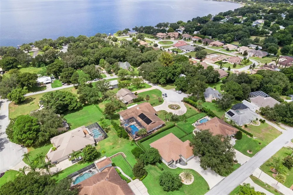 12634 VALENCIA DRIVE Clermont, FL 34711