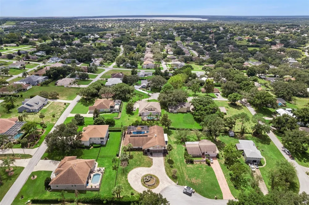 12634 VALENCIA DRIVE Clermont, FL 34711