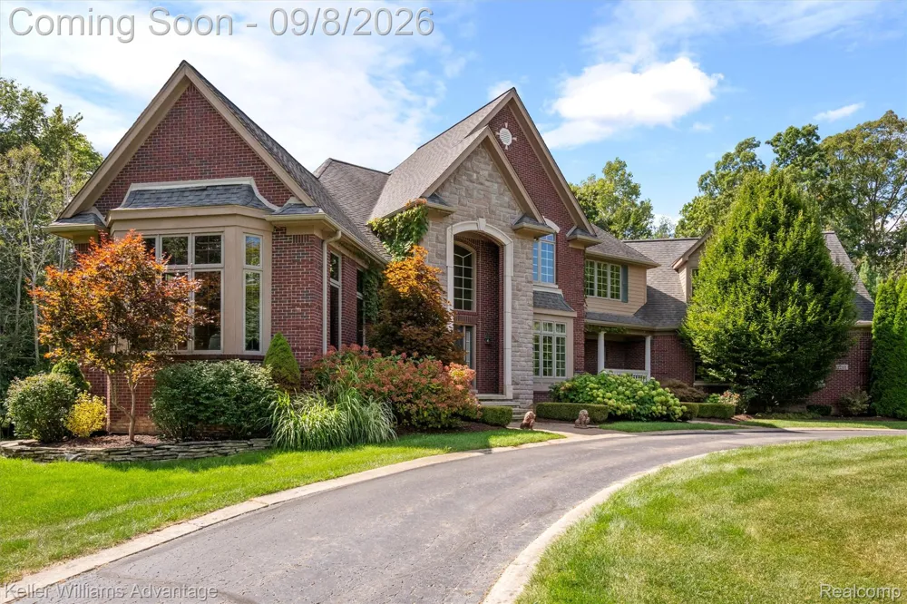 22101 Kettle Lake Road Lyon Charter Township, MI 48167