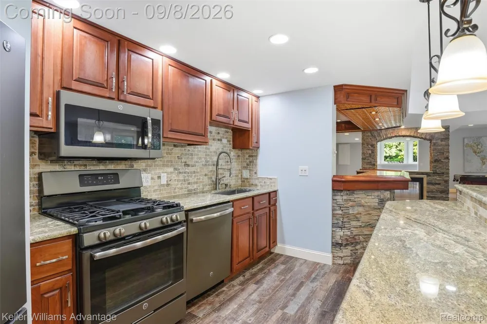 22101 Kettle Lake Road Lyon Charter Township, MI 48167