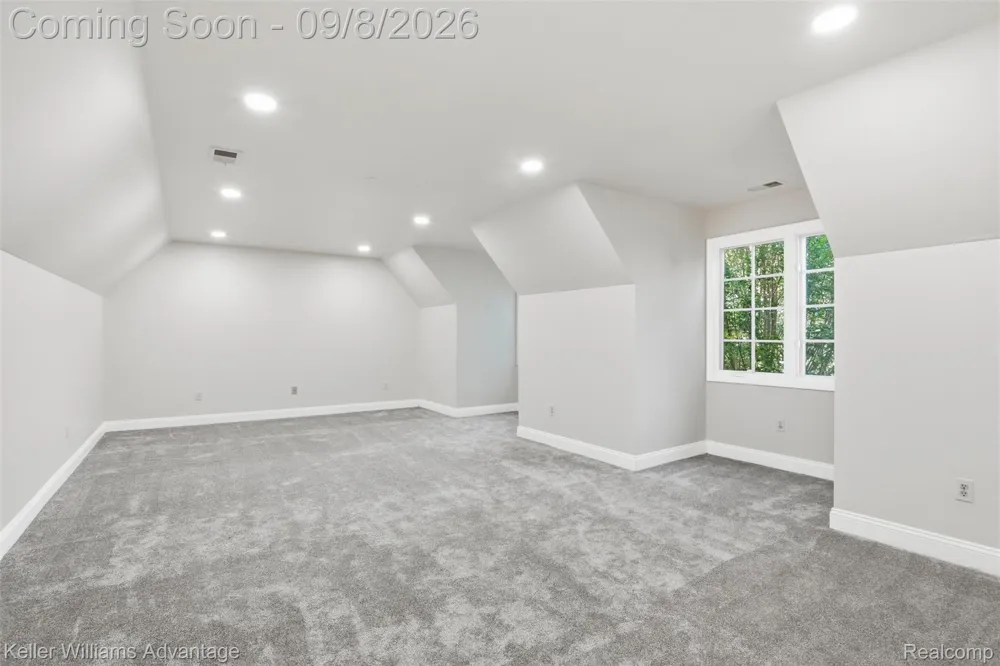 22101 Kettle Lake Road Lyon Charter Township, MI 48167