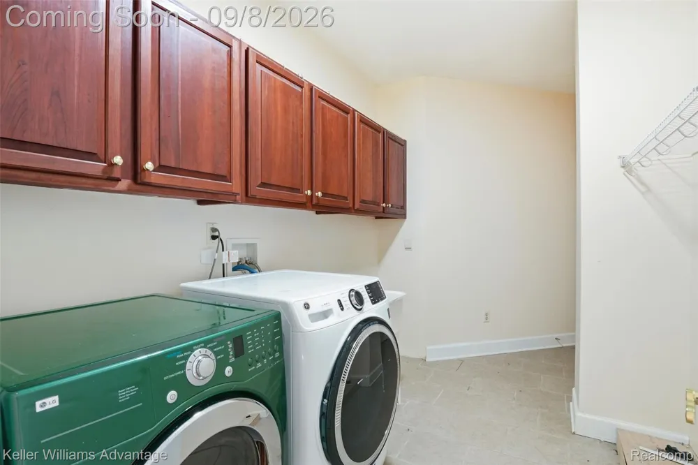 22101 Kettle Lake Road Lyon Charter Township, MI 48167