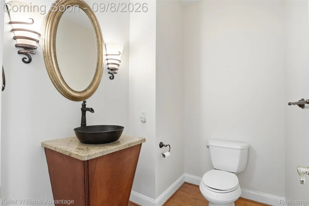 22101 Kettle Lake Road Lyon Charter Township, MI 48167