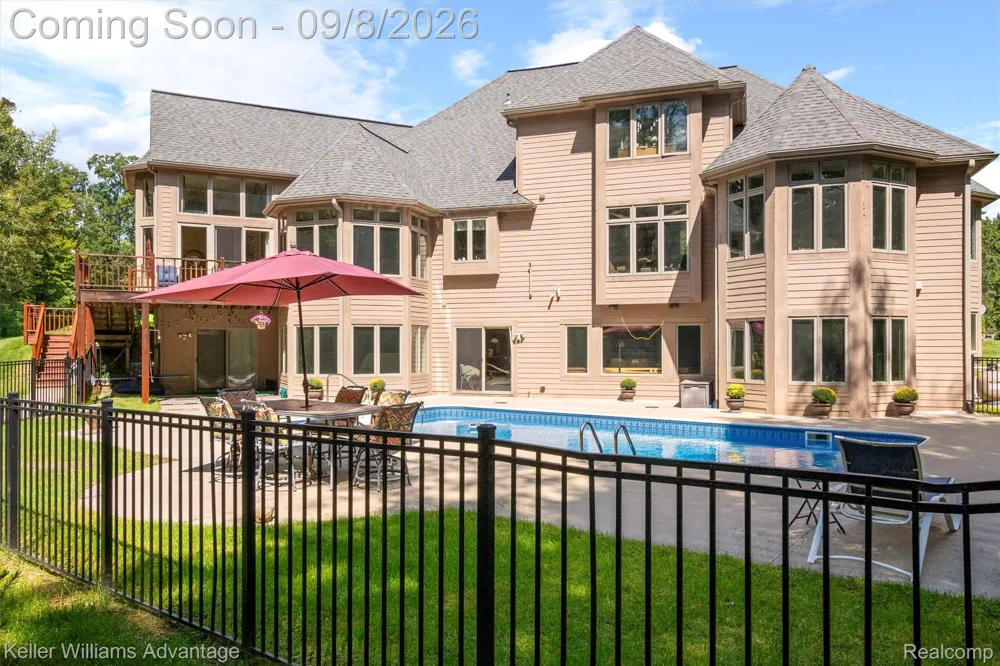 22101 Kettle Lake Road Lyon Charter Township, MI 48167