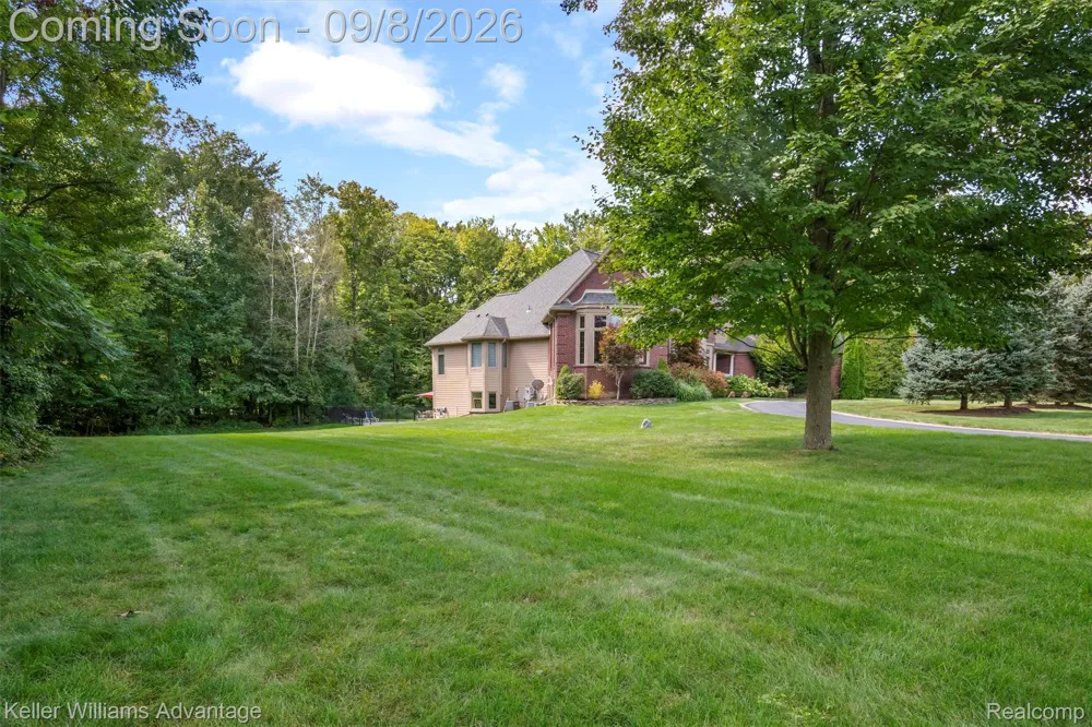22101 Kettle Lake Road Lyon Charter Township, MI 48167