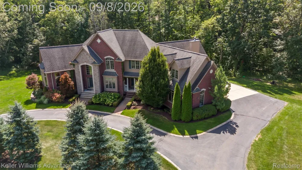 22101 Kettle Lake Road Lyon Charter Township, MI 48167