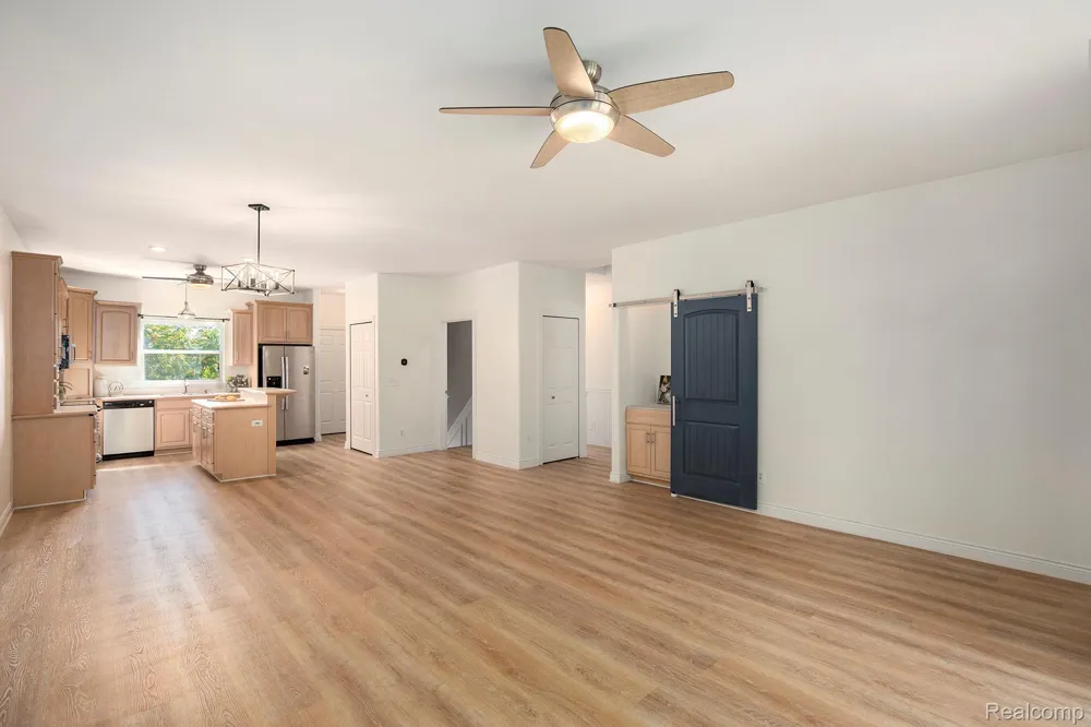 40 Park Island Drive #4 Lake Orion Village, MI 48362